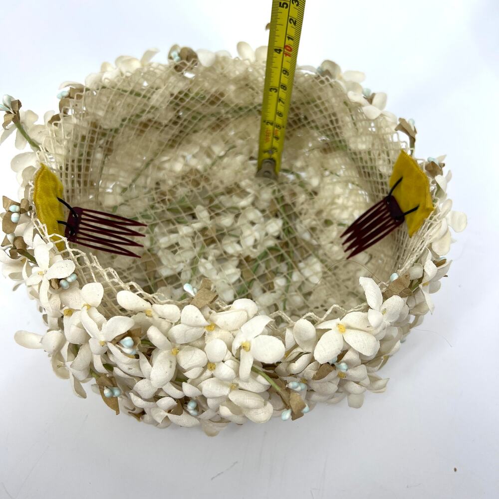 Vintage 60s Fascinator Pillbox Hat Dimensional Floral with Combs One Size - Picture 5 of 7